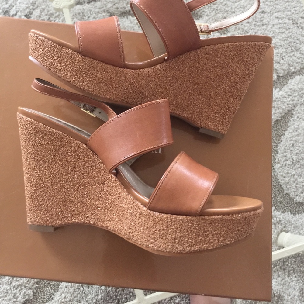 Ellen Tracy brand size 8